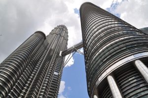 商社の志望動機の例文9選｜新卒者が高評価を得るためのポイントも解説