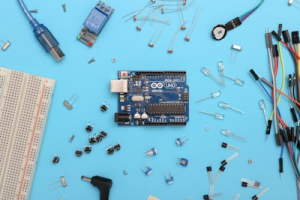 エディオンの平均年収・募集要項を解説！競合企業との比較も紹介