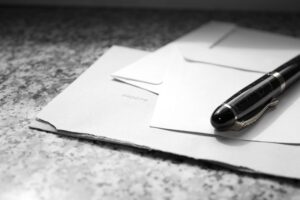 履歴書の封筒マナーと書き方を完全ガイド【郵送・手渡し対応】